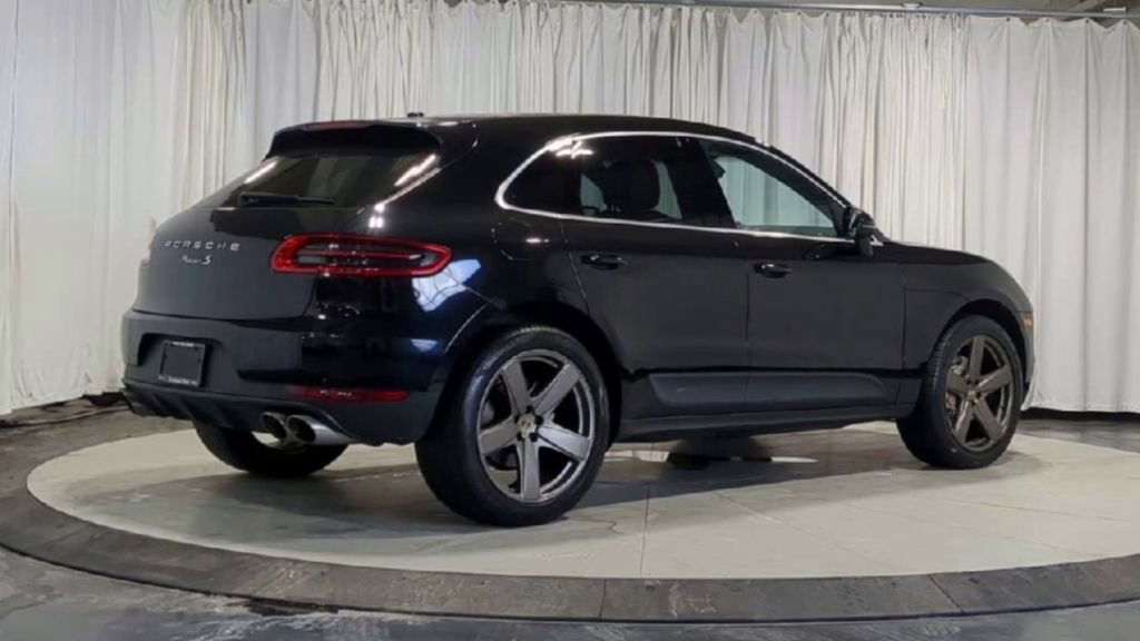 Used 2016 Porsche Macan S image 8