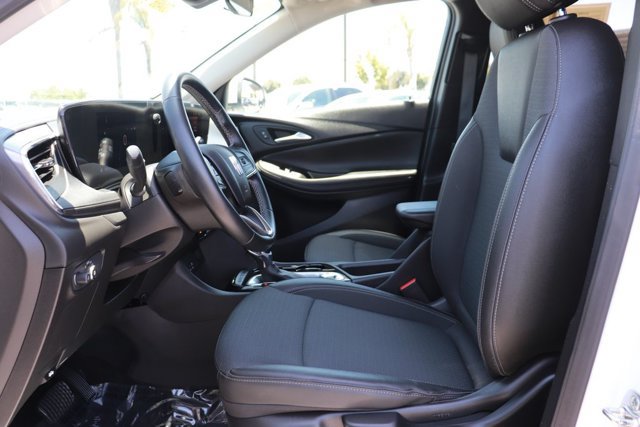 Used 2025 Buick Encore GX Preferred FWD image 11