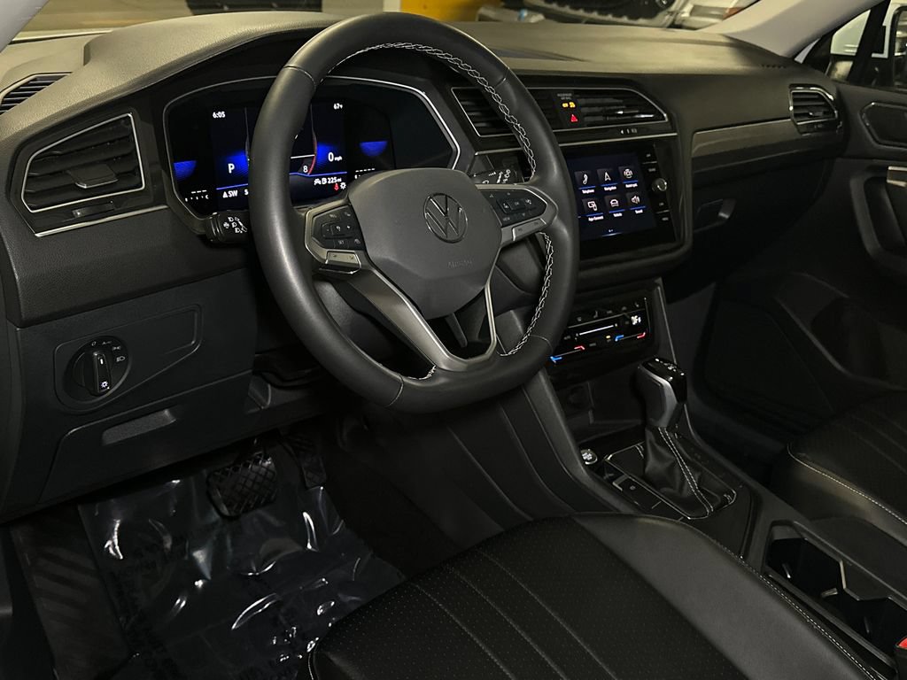 Used 2024 Volkswagen Tiguan Wolfsburg Edition FWD image 20