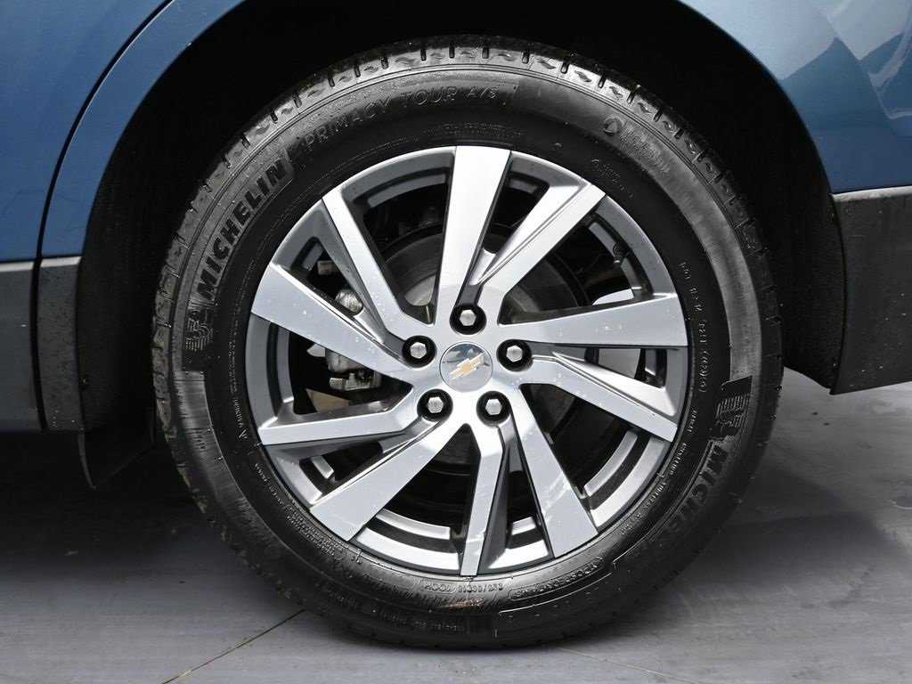 Used 2024 Chevrolet Equinox Premier image 12