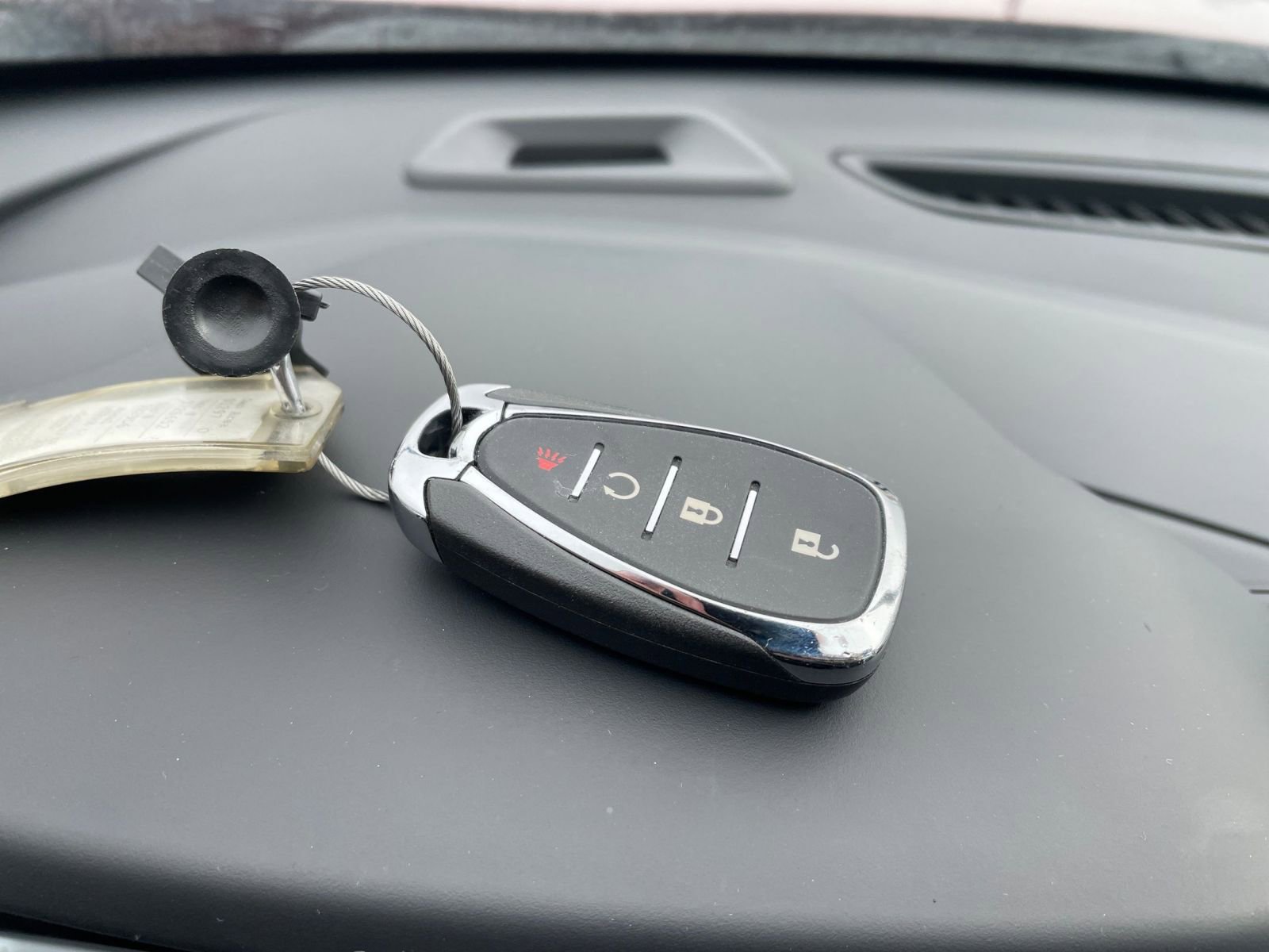 Used 2025 Chevrolet Trax LT w/ LT Convenience Package image 21