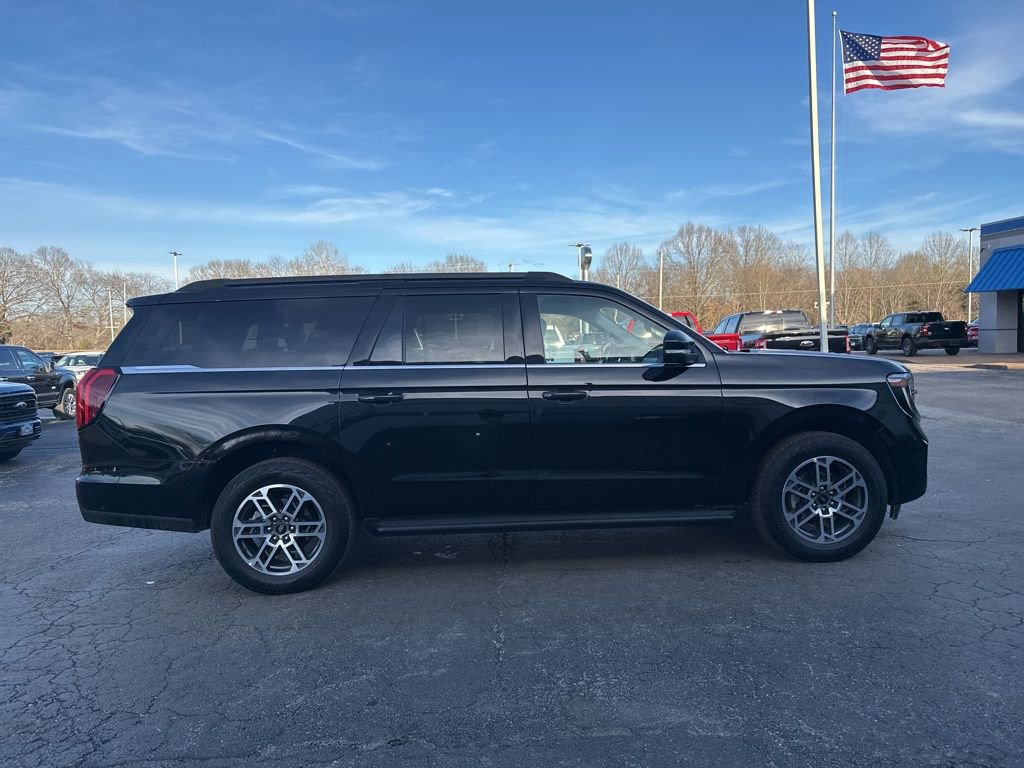 Used 2025 Ford Expedition Max Active image 2