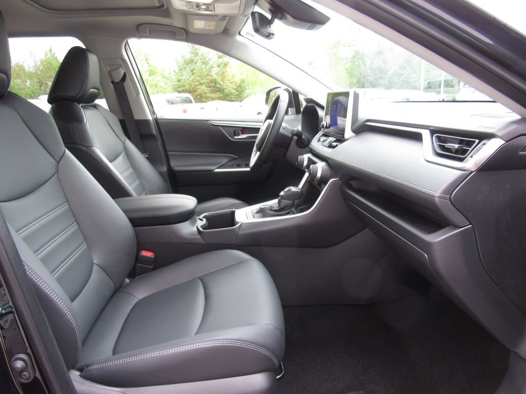 Certified 2025 Toyota RAV4 XLE Premium AWD/4WD image 19