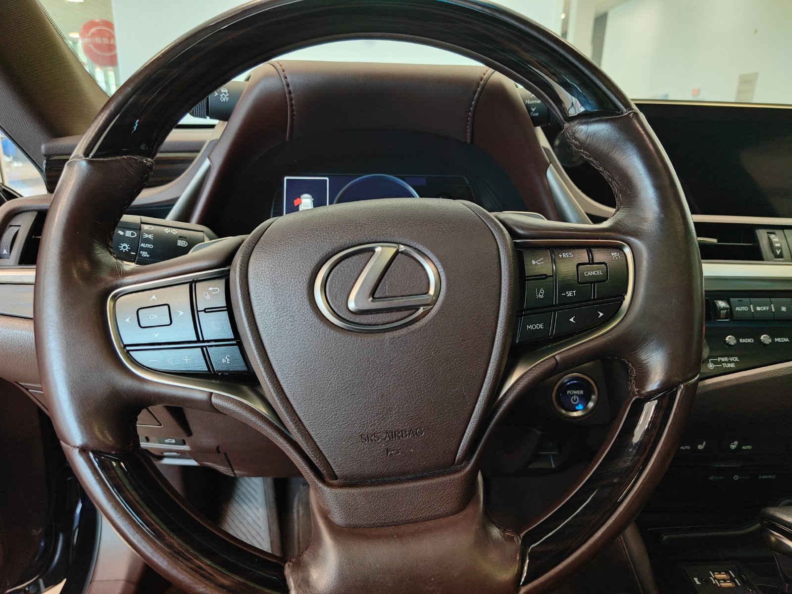 Used 2019 Lexus ES 300h w/ Premium Package FWD image 39