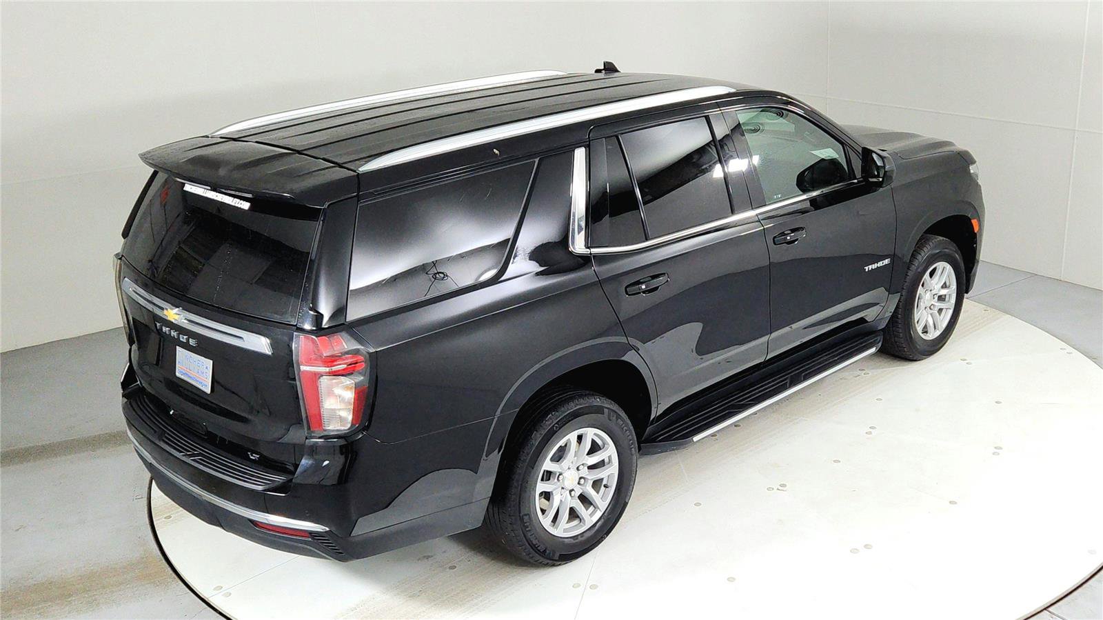 Used 2023 Chevrolet Tahoe LT AWD/4WD image 15