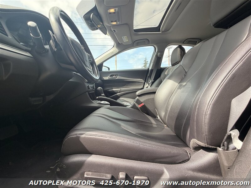 Used 2019 Acura ILX FWD image 11