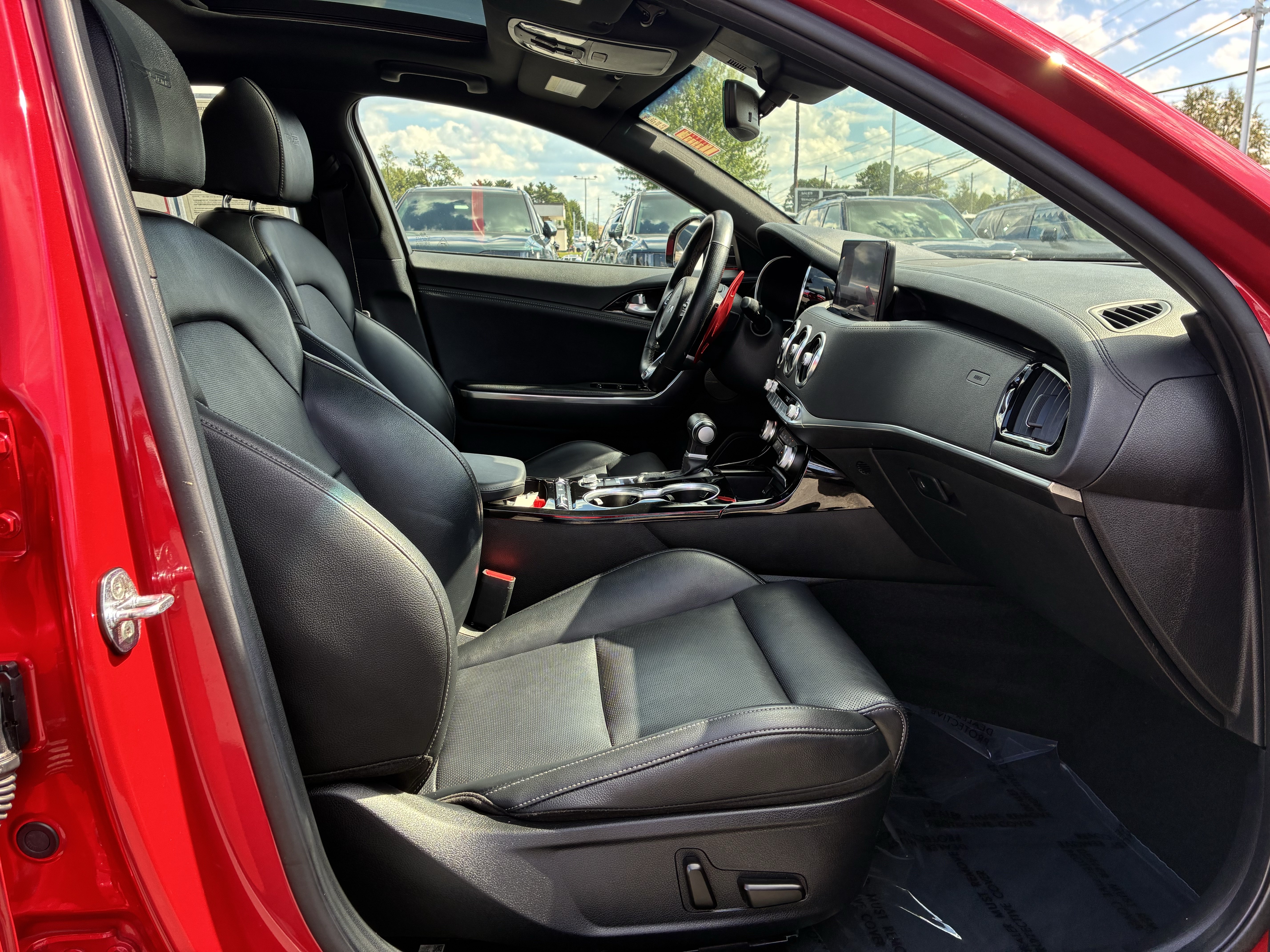 Used 2022 Kia Stinger GT-Line w/ Sun & Sound Package AWD/4WD image 14