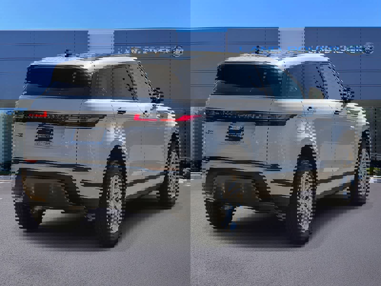 Used 2026 Land Rover Range Rover Evoque S image 4