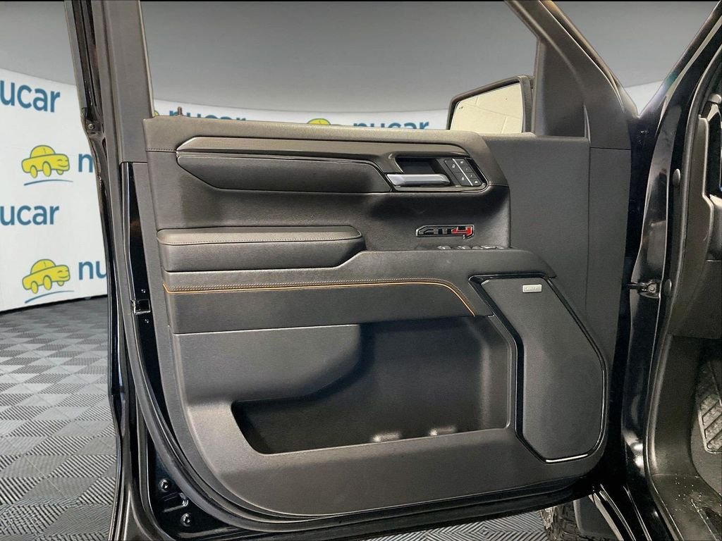 Used 2023 GMC Sierra 1500 AT4 w/ AT4 Premium Package AWD/4WD image 9