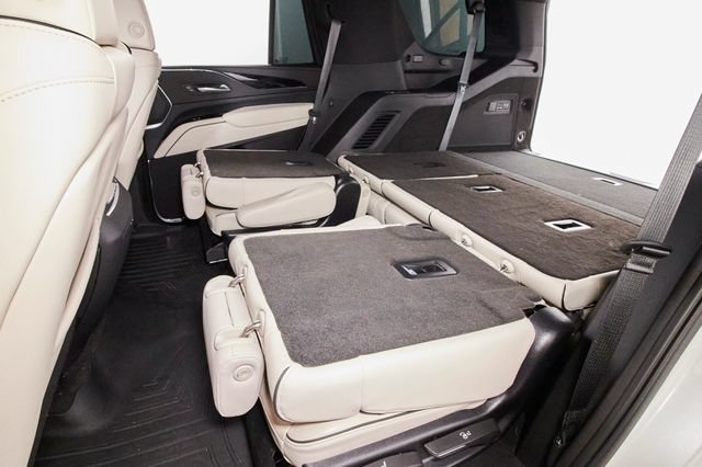 Used 2022 Cadillac Escalade Sport w/ Touring Package AWD/4WD image 31