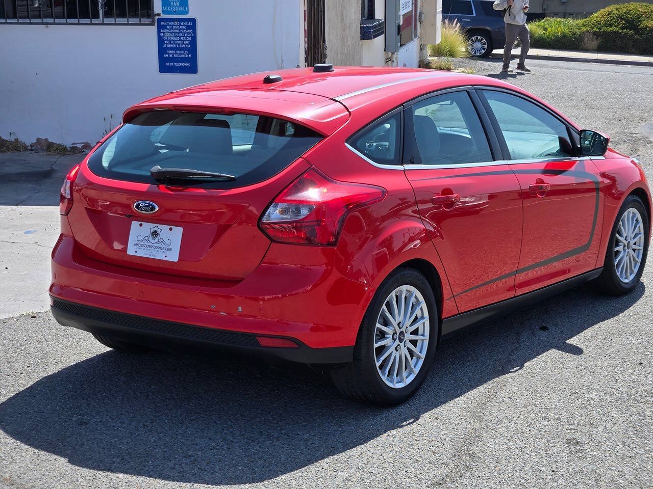 Used 2014 Ford Focus Electric Hatchback FWD image 16