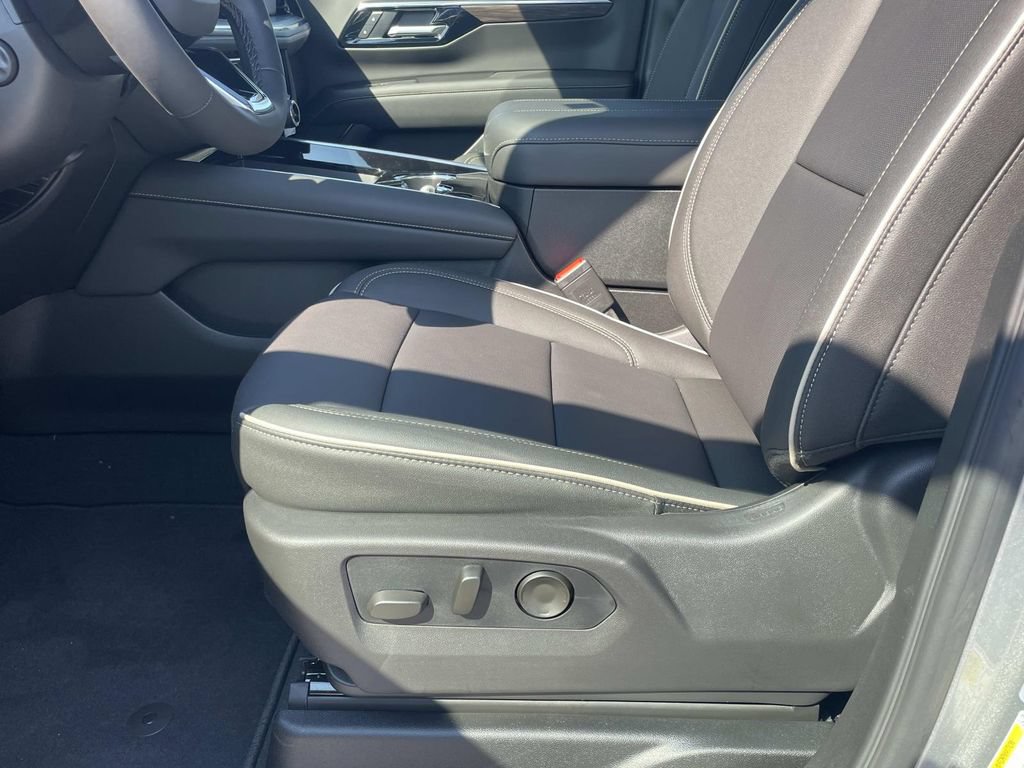 New 2026 Chevrolet Tahoe Premier w/ Sun And Tow Package RWD image 19