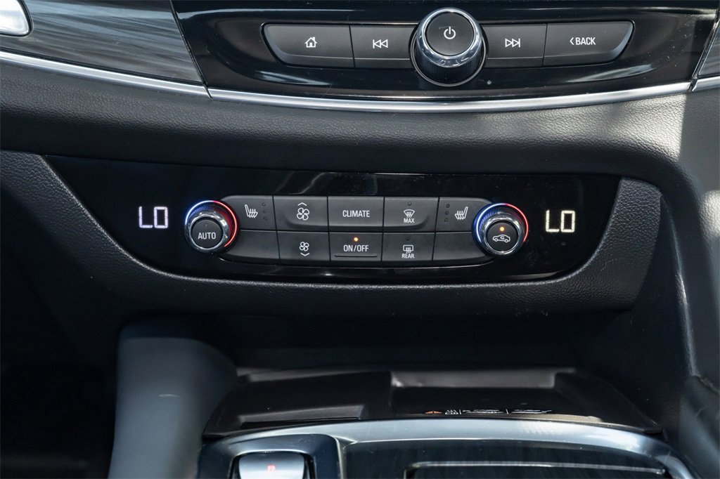 Used 2024 Buick Enclave Essence w/ Sport Touring Edition image 32