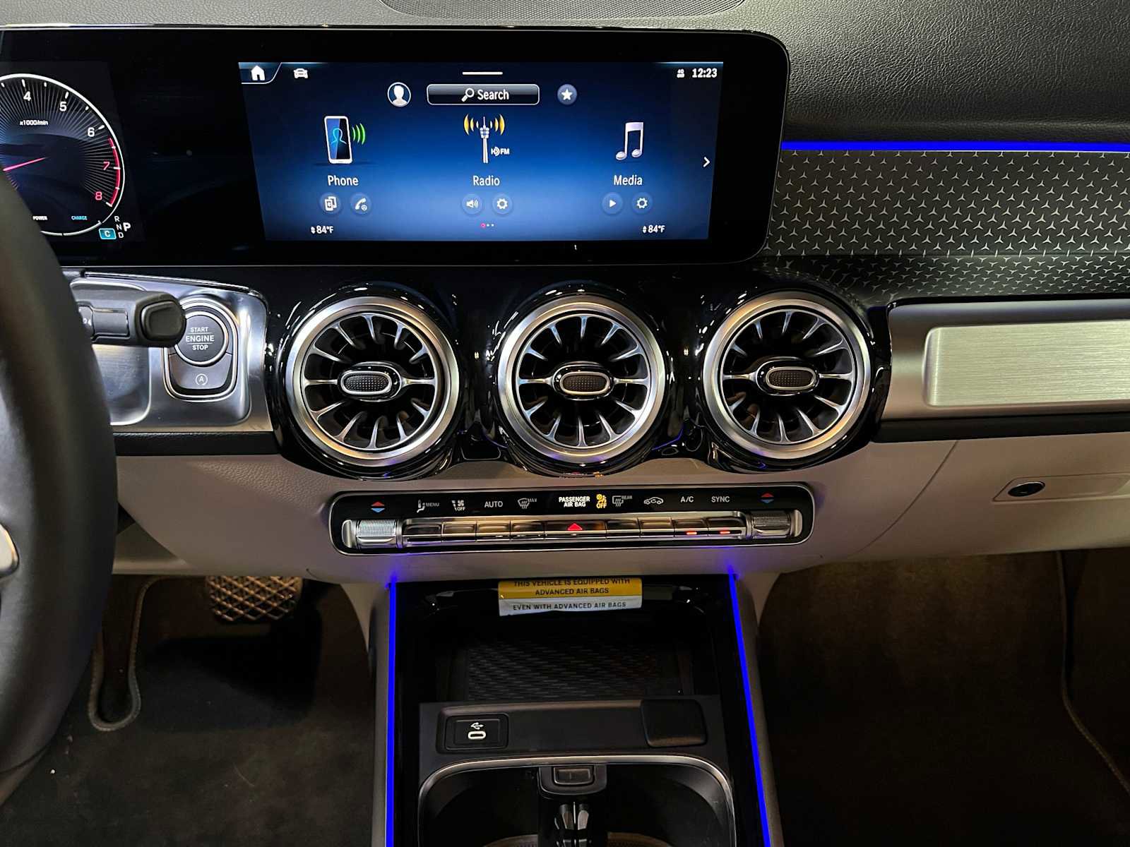 Used 2025 Mercedes-Benz GLB 250 GLB 250 image 29