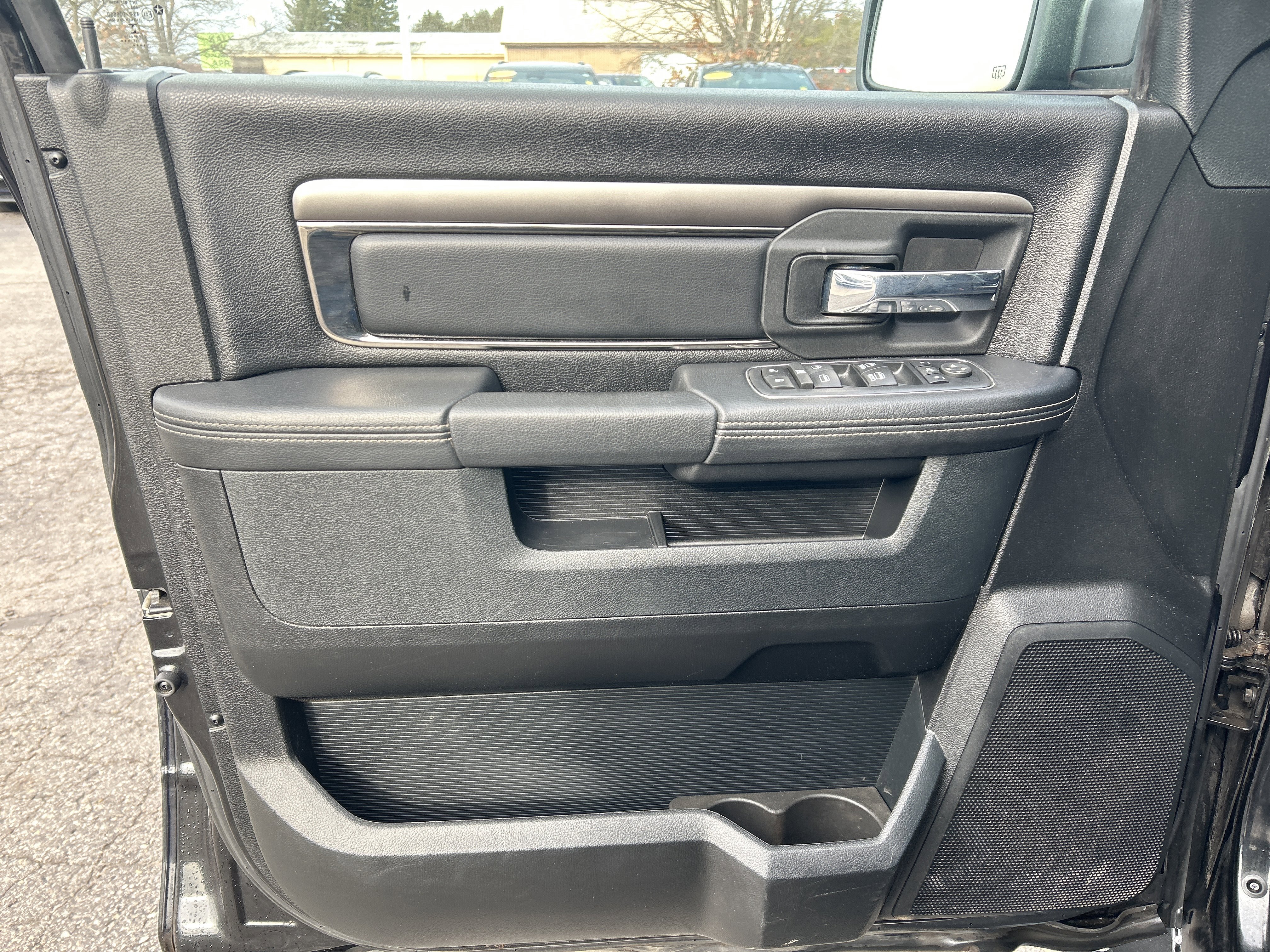 Used 2017 RAM 1500 Sport w/ Black Ram 1500 Sport Group image 12