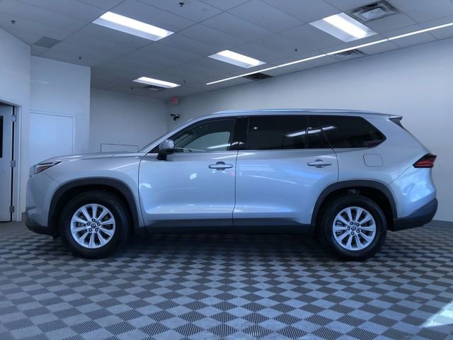 Used 2025 Toyota Grand Highlander AWD image 14