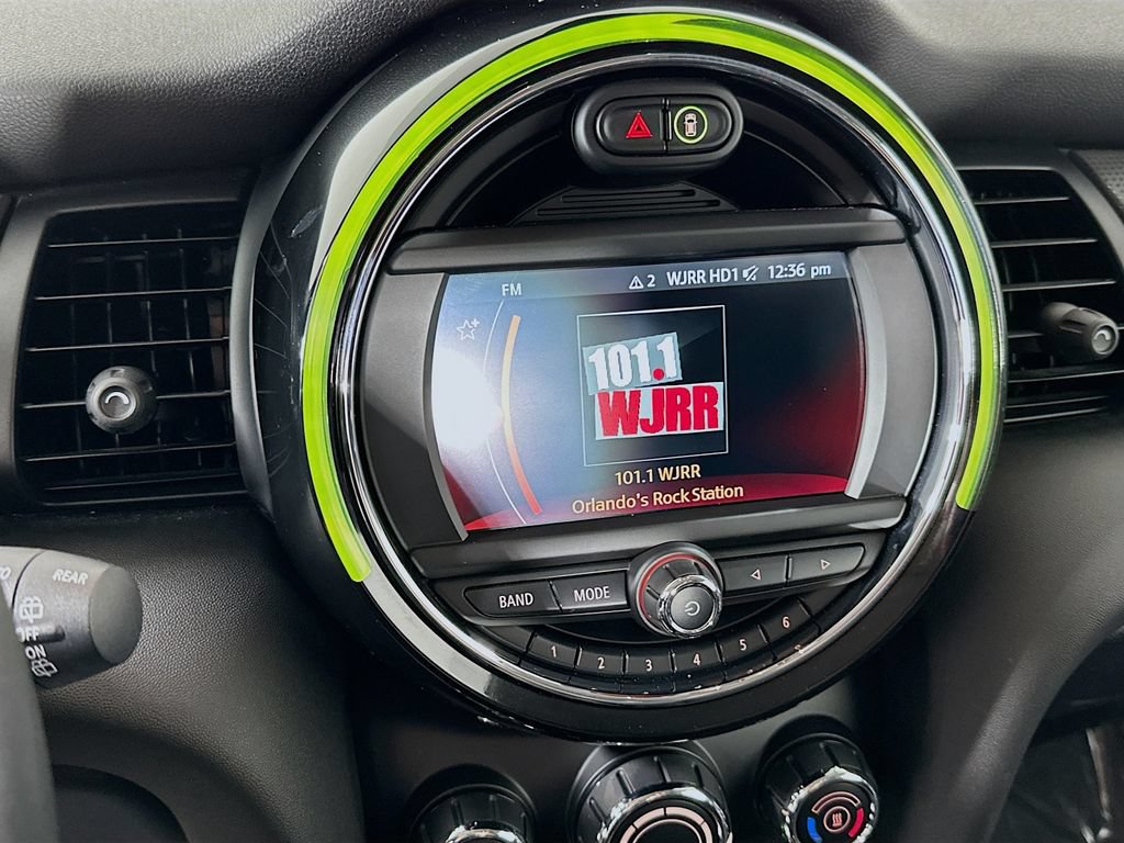 Used 2021 MINI Cooper 2-Door Hardtop FWD image 24