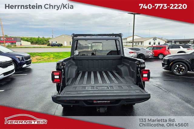 Used 2020 Jeep Gladiator Overland image 24