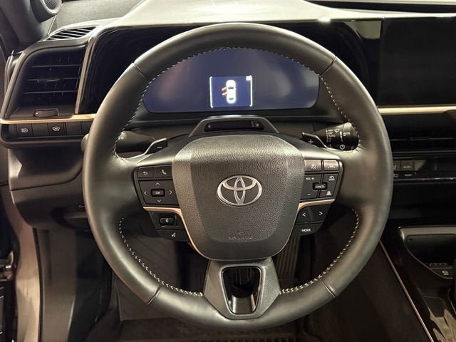 Used 2024 Toyota Crown Platinum AWD/4WD image 27