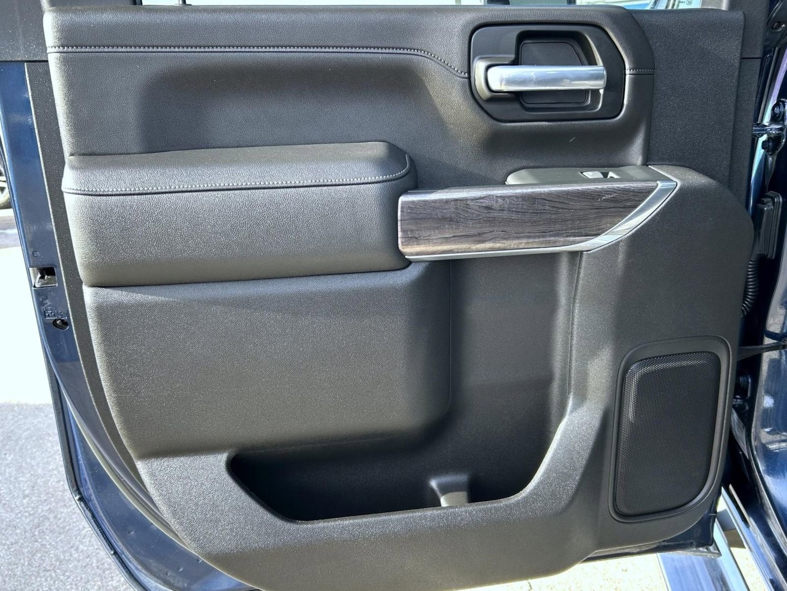 Certified 2023 Chevrolet Silverado 2500 LTZ w/ LTZ Premium Package image 20