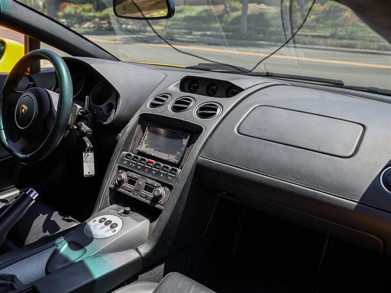 Used 2004 Lamborghini Gallardo AWD/4WD image 22