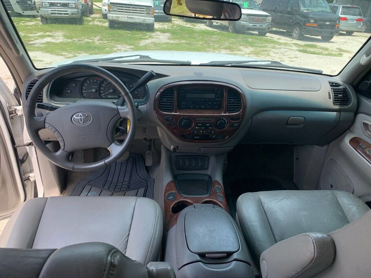 Used 2006 Toyota Sequoia SR5 image 11