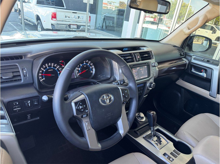 Used 2016 Toyota 4Runner Limited AWD/4WD image 26