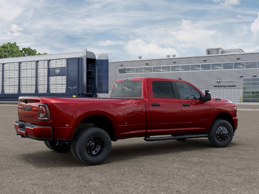 New 2027 RAM 3500 Big Horn AWD/4WD image 4