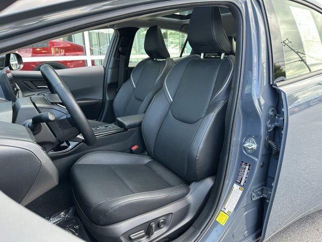 Used 2024 Toyota Prius Limited image 9