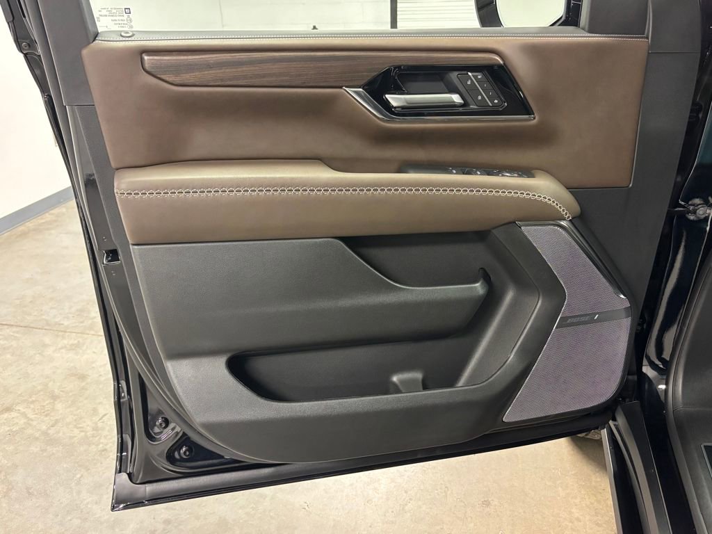 New 2026 GMC Yukon XL Denali Ultimate w/ LPO, Floor Liner Package image 22