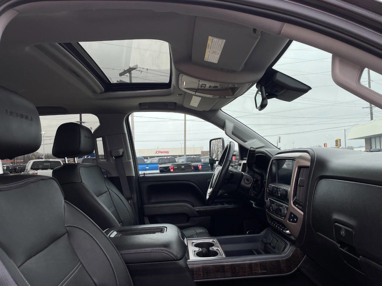 Used 2016 GMC Sierra 3500 Denali w/ Duramax Plus Package image 37