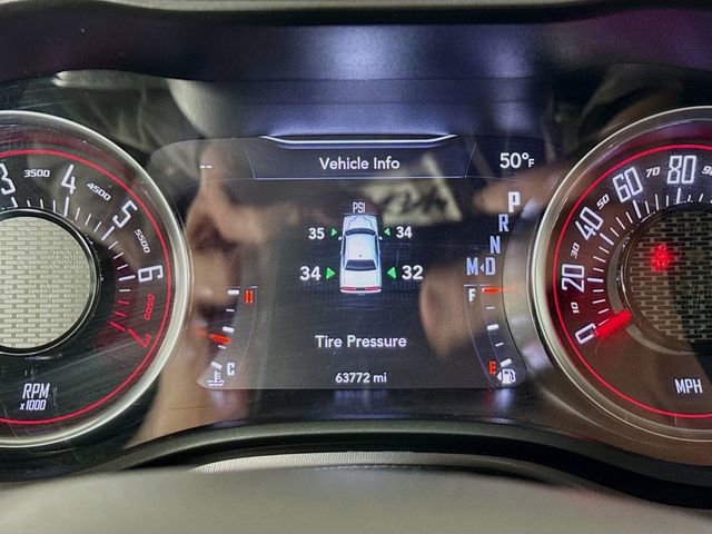 Used 2022 Dodge Challenger SXT image 12