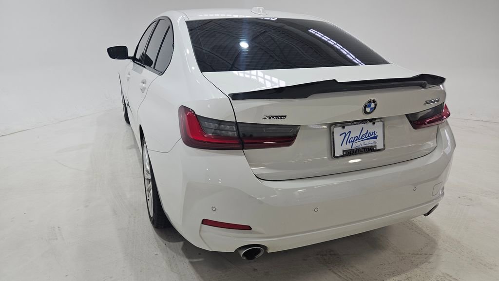 Used 2023 BMW 330i xDrive Sedan w/ Driving Assistance Package AWD/4WD image 4