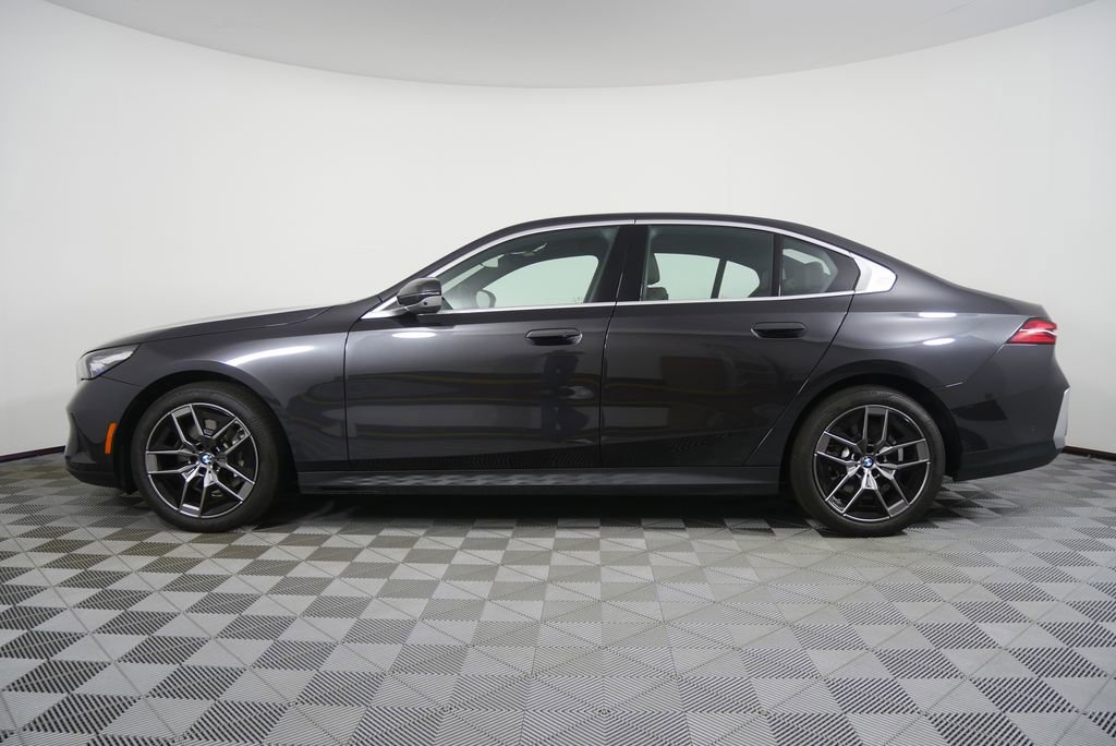 Certified 2026 BMW 530i RWD image 6