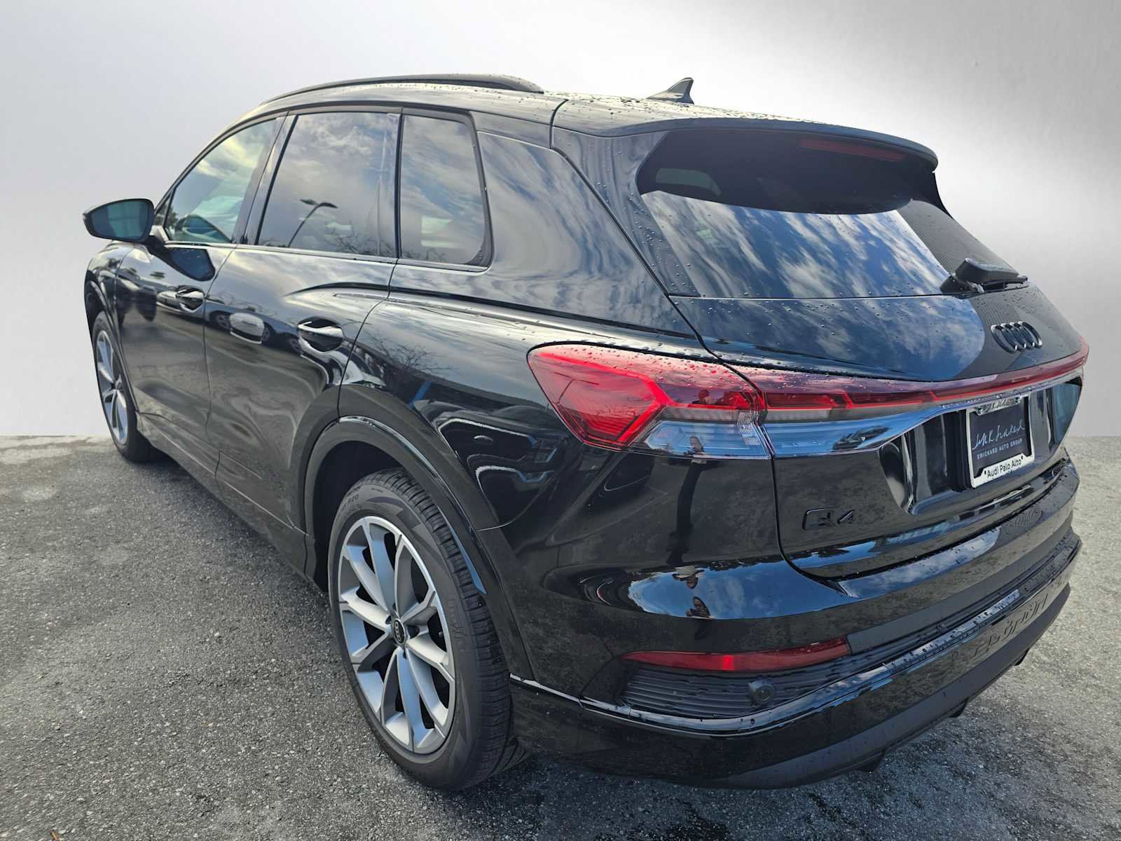 New 2026 Audi Q4 e-tron Premium image 5