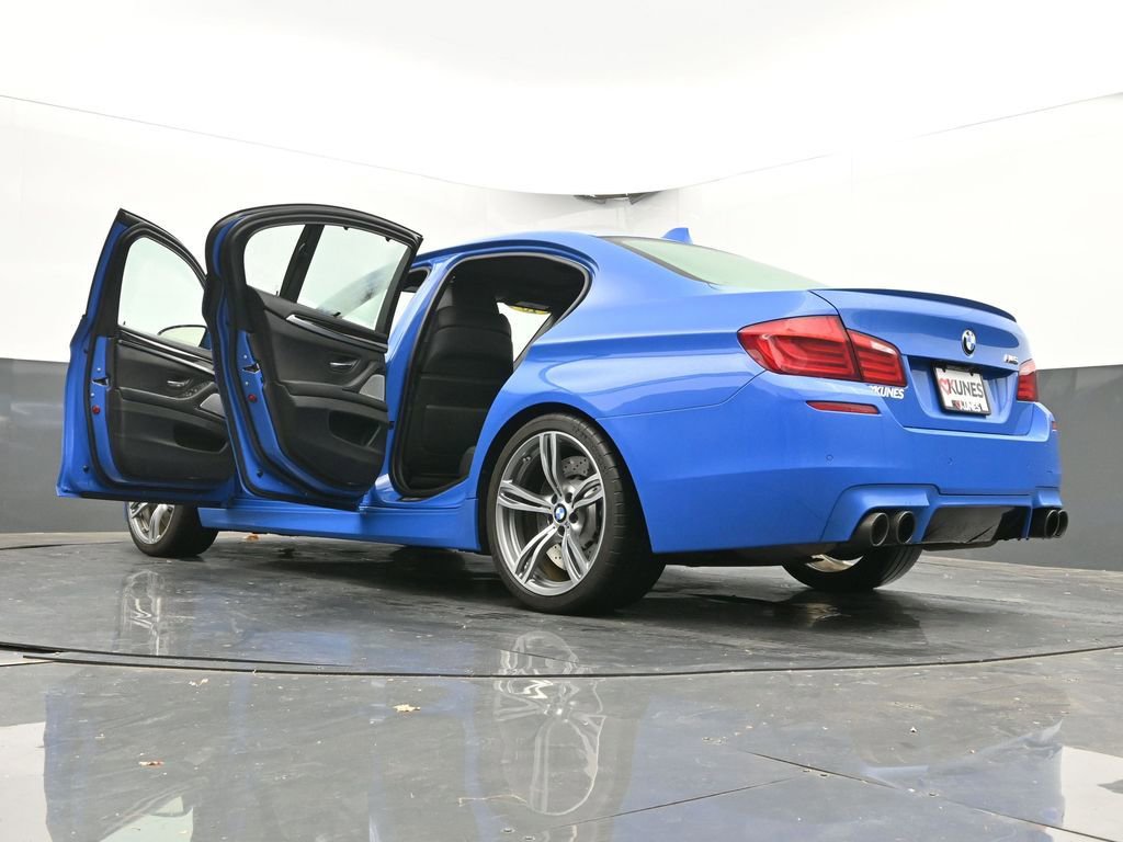 Used 2013 BMW M5 image 65
