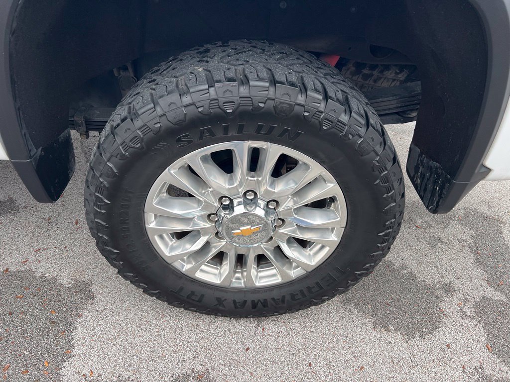 Used 2022 Chevrolet Silverado 2500 High Country w/ Z71 Off-Road Package AWD/4WD image 14