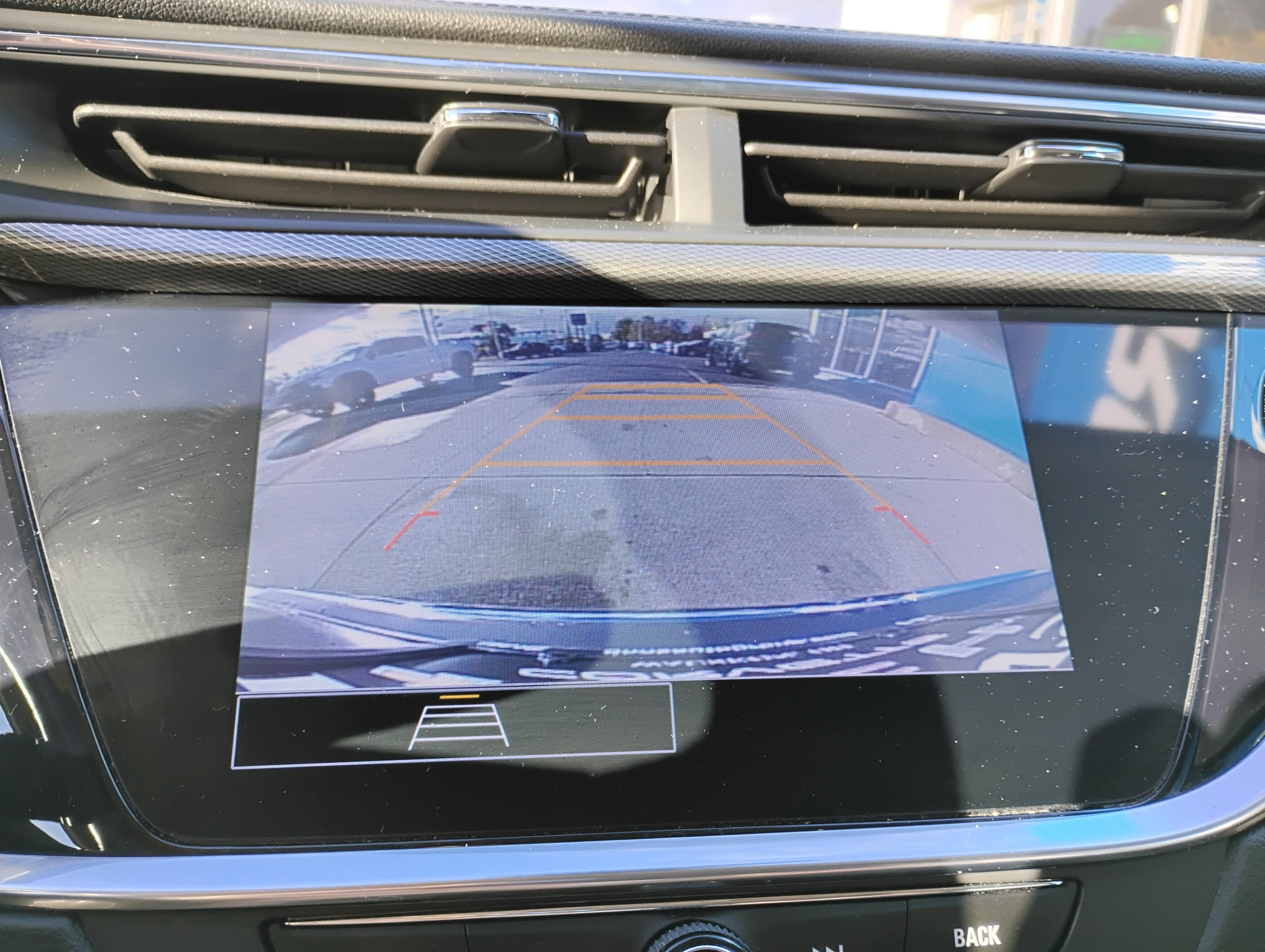 Used 2022 Buick Encore GX Essence w/ Experience Buick Package image 5