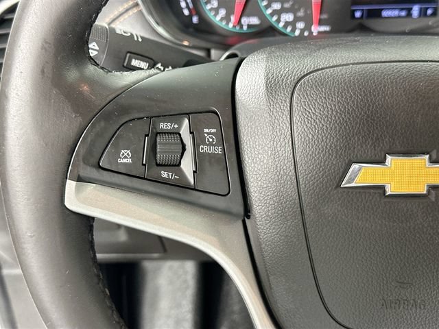 Used 2020 Chevrolet Trax LT w/ LT Convenience Package AWD/4WD image 21
