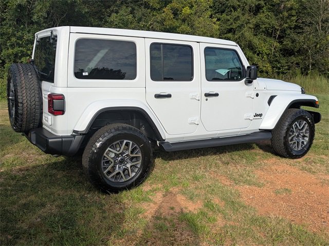 New 2025 Jeep Wrangler Sahara image 4
