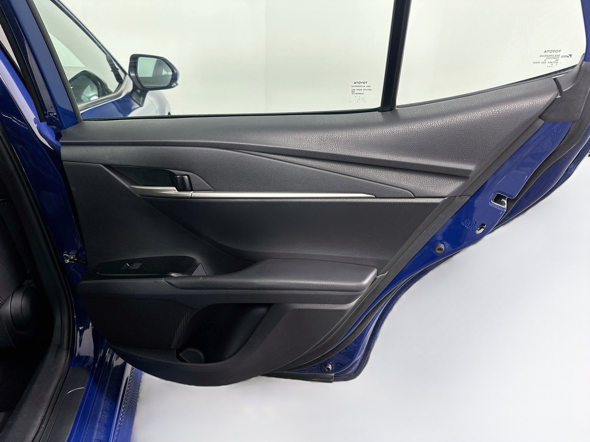Used 2026 Toyota Camry SE FWD image 31