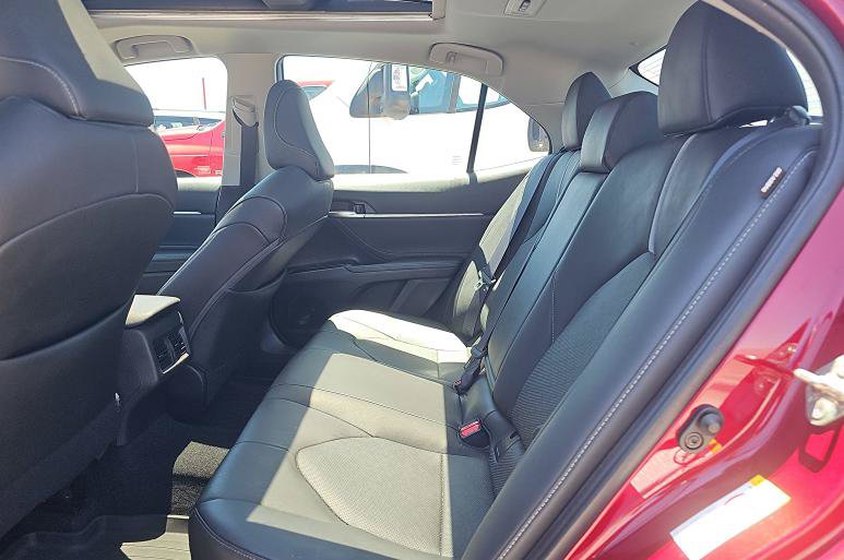 Used 2018 Toyota Camry XSE w/ Driver Assist Package FWD image 14