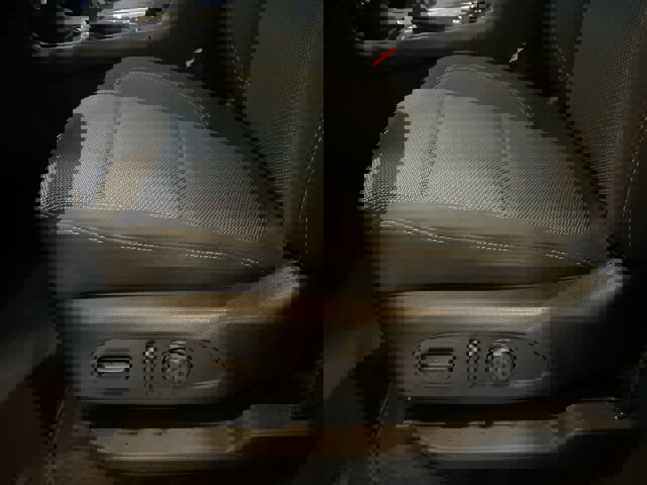 Used 2021 Chevrolet Traverse LS image 12