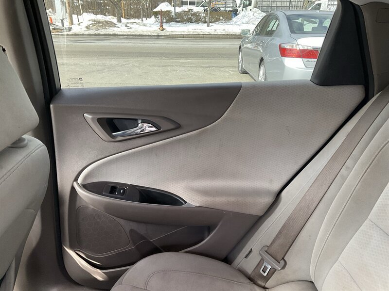 Used 2020 Chevrolet Malibu LT image 13