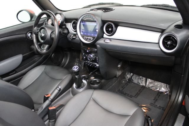 Used 2012 MINI Cooper Convertible FWD image 19