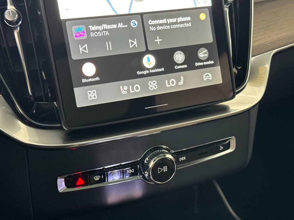 New 2026 Volvo XC90 T8 Plus image 21