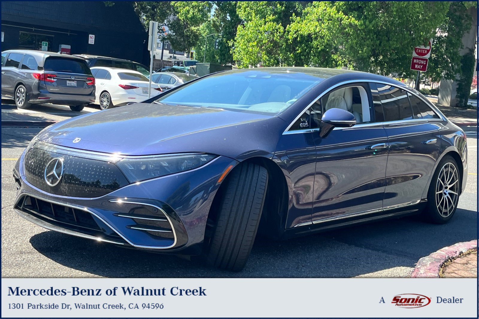 Used 2023 Mercedes-Benz EQS 580 4MATIC Sedan image 1