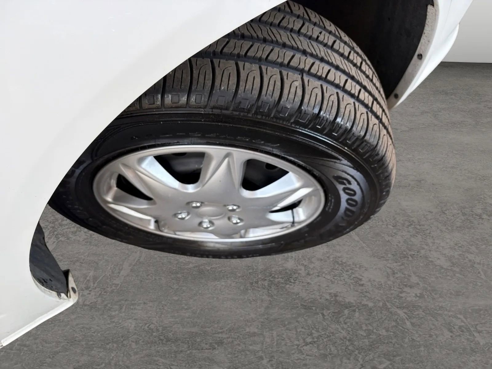 Used 2012 Dodge Grand Caravan SE image 30