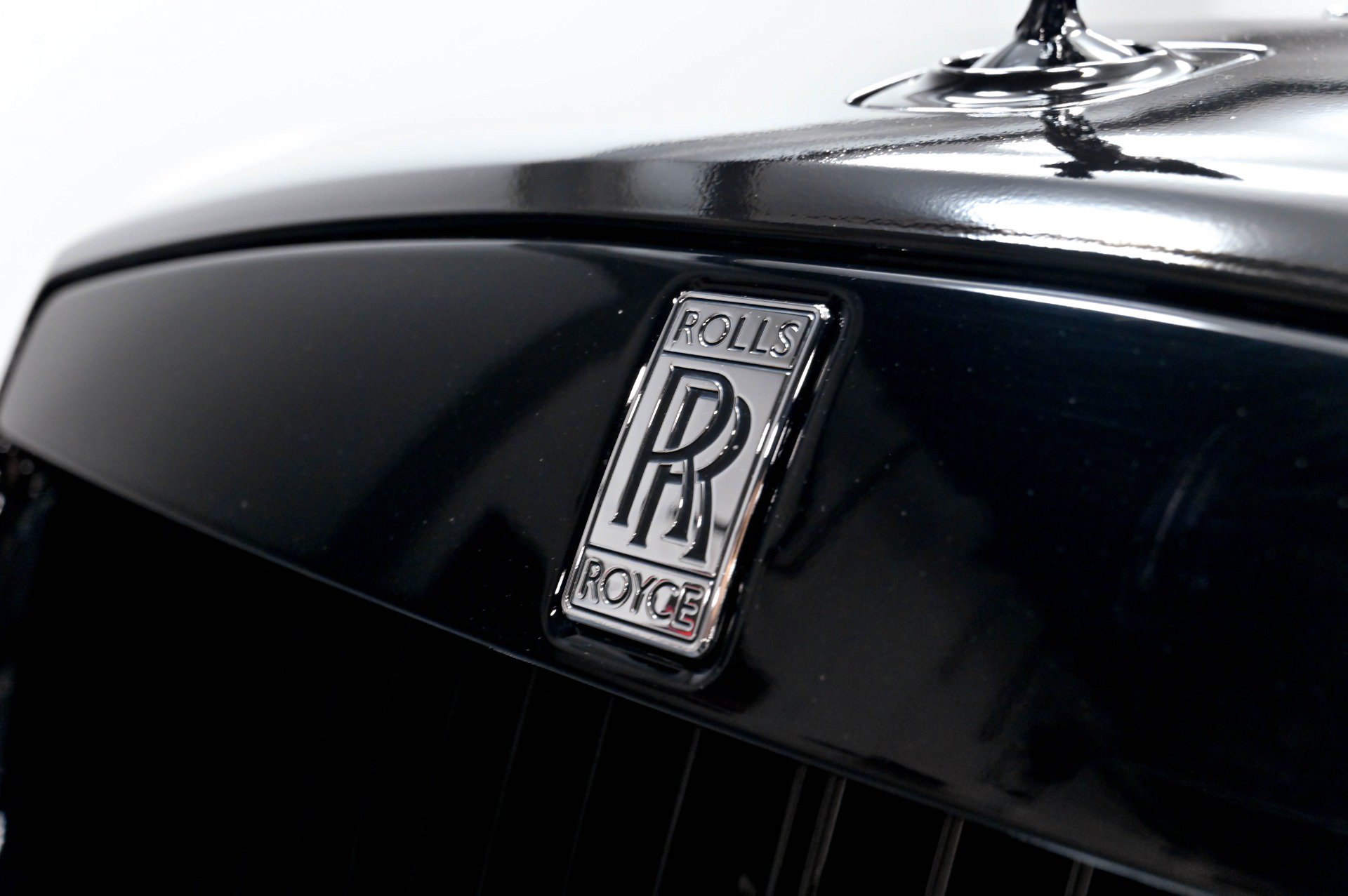 Used 2017 Rolls-Royce Dawn RWD image 51