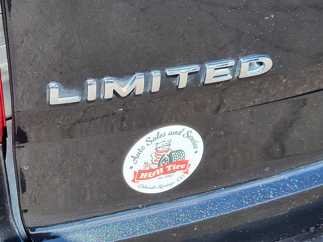 Used 2015 Ford Explorer Limited w/ Equipment Group 301A AWD/4WD image 14